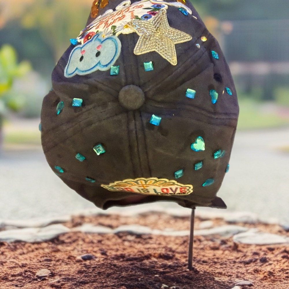 Hat - Picture 6 of 6